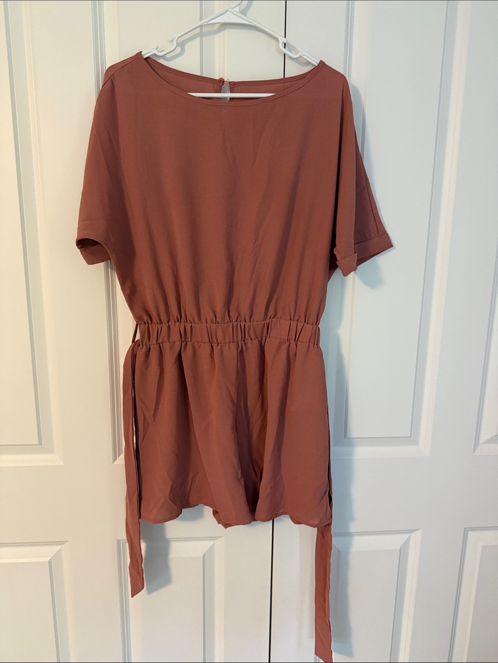 Cupshe Dusty Rose Short-Sleeve Drawstring Waist Romper